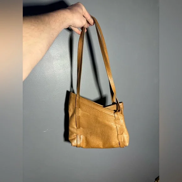 Tom Thomas Leathers Croc Embossed Leather Bag - Picture 2 of 11